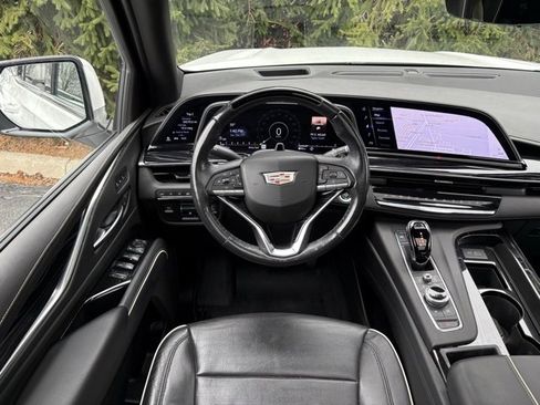 Certified 2022 Cadillac Escalade Sport w/ Touring Package image 36