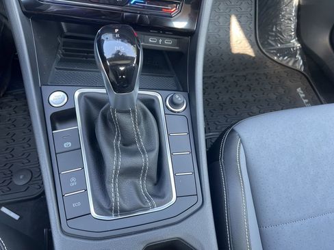 New 2025 Volkswagen Jetta SE image 20