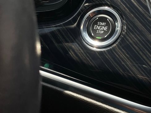 Used 2024 Cadillac XT6 Premium Luxury w/ Technology Package FWD image 19