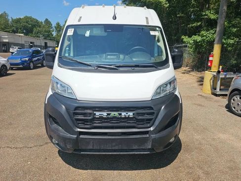 Used 2025 RAM ProMaster 2500 w/ Convenience Group FWD image 5