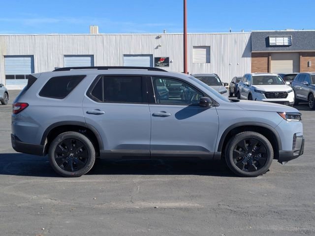 New 2026 Honda Pilot Black Edition image 2