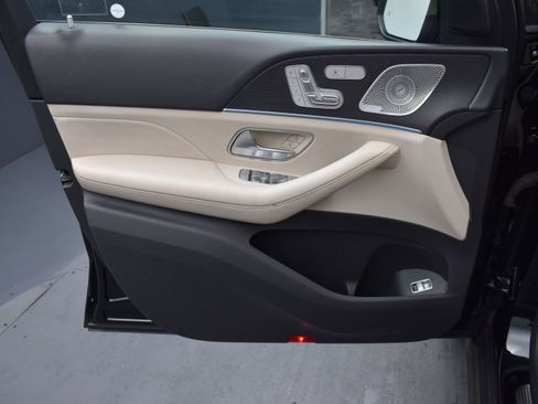 Used 2020 Mercedes-Benz GLE 350 4MATIC image 10