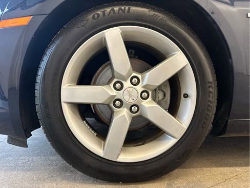 Used 2015 Chevrolet Camaro LT image 8