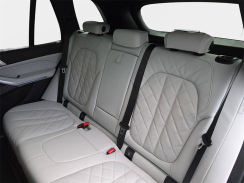 New 2026 BMW X5 xDrive50e w/ Executive Package image 14