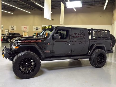 Used 2022 Jeep Gladiator Mojave w/ Cold Weather Group image 5