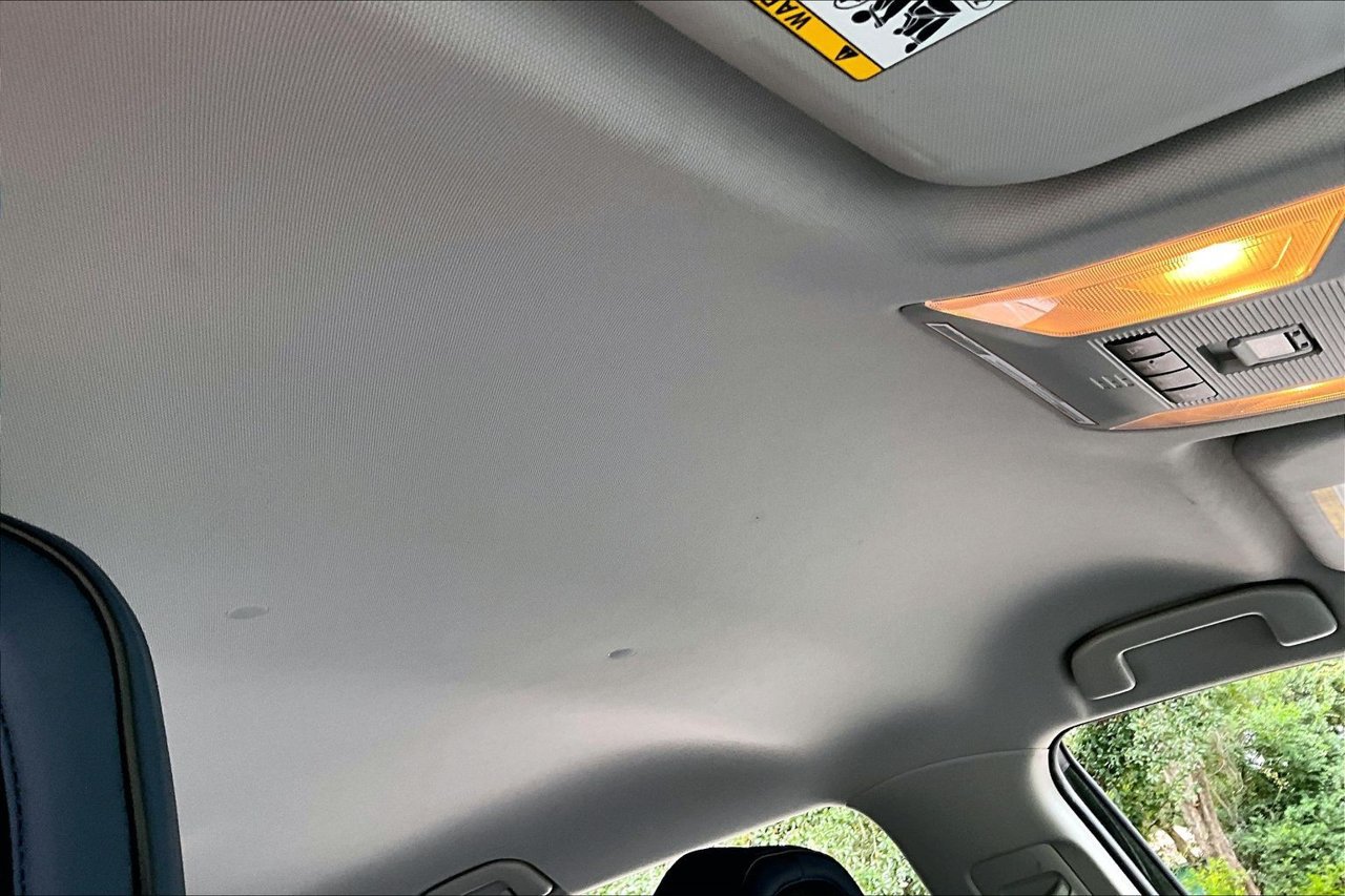 Used 2020 Toyota RAV4 LE AWD/4WD image 28