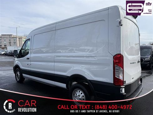 Used 2023 Ford Transit 250 Medium Roof AWD image 4