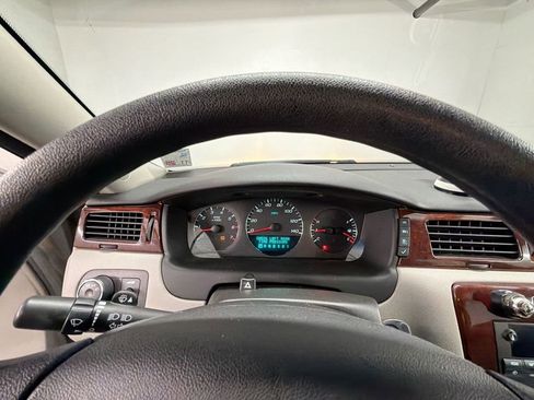 Used 2009 Chevrolet Impala LT image 11
