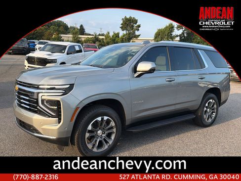 Used 2025 Chevrolet Tahoe LT w/ Comfort Package RWD image 1