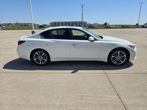 Used 2018 INFINITI Q50 Luxe w/ Essential Package (2.0T Luxe) AWD/4WD image 11