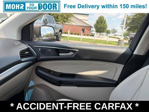 Used 2019 Ford Edge Titanium FWD image 27