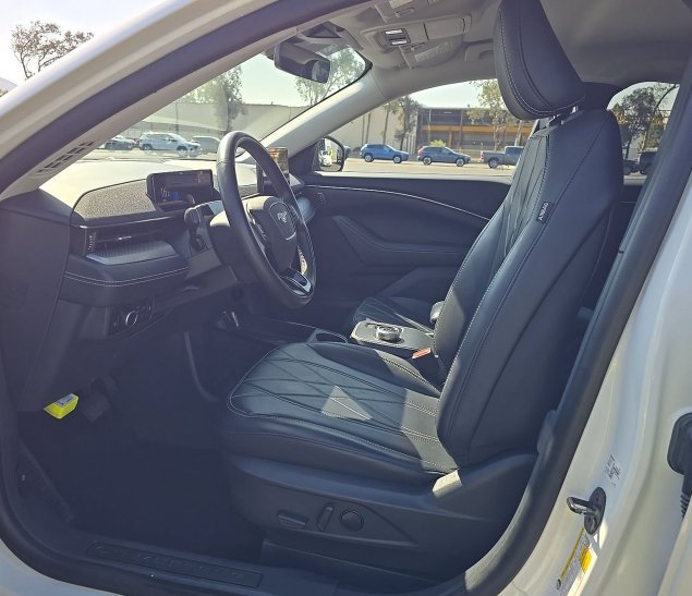 Used 2023 Ford Mustang Mach-E Select RWD image 5