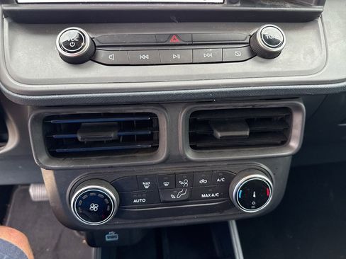 Used 2022 Ford Maverick XL image 23