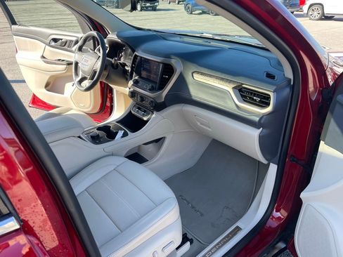 Used 2023 GMC Acadia Denali w/ Denali Ultimate Package image 24