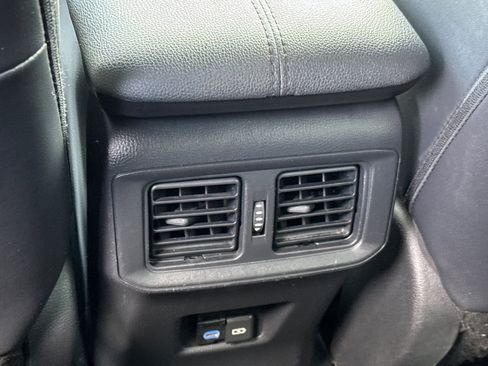 Certified 2022 Toyota RAV4 XLE Premium AWD/4WD image 17