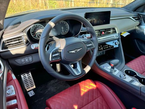 Used 2025 Genesis G70 3.3T Advanced w/ Sport Prestige Package image 2