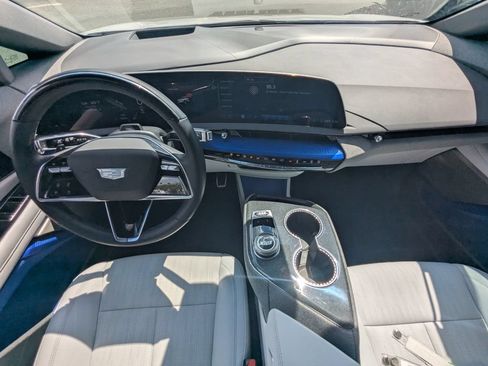 Used 2025 Cadillac Optiq Sport 2 AWD/4WD image 3