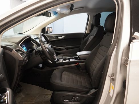Used 2019 Ford Edge SEL image 5