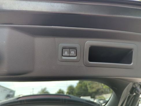 Used 2025 MAZDA CX-50 AWD 2.5 S w/ Premium Plus Pkg image 31