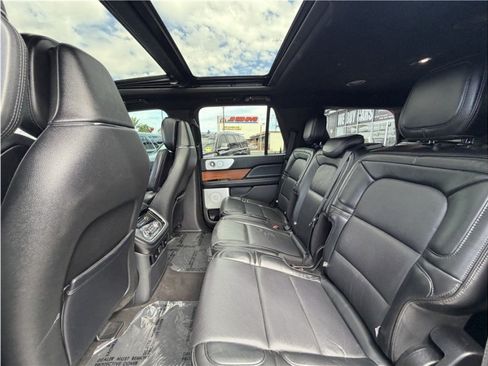 Used 2019 Lincoln Navigator Reserve w/ Cargo Package AWD/4WD image 24