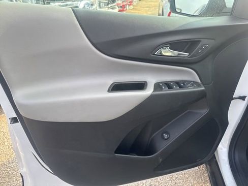 Used 2024 Chevrolet Equinox LT image 12