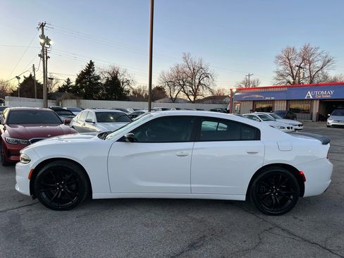 Used 2018 Dodge Charger SXT w/ Blacktop Package image 35