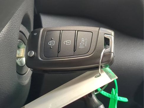 New 2026 Hyundai Venue SE FWD image 35