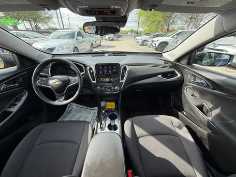 Used 2023 Chevrolet Malibu LS image 11