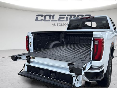 New 2026 GMC Sierra 3500 Denali Ultimate AWD/4WD image 28