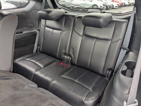 Used 2020 Nissan Pathfinder SL w/ Cargo Package image 16