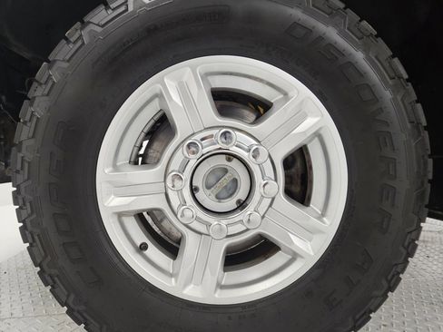 Used 2017 Ford F250 XLT w/ XLT Value Package image 7