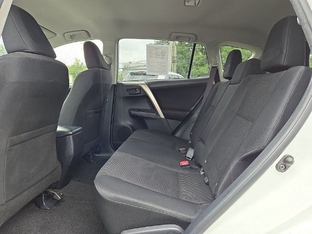 Used 2014 Toyota RAV4 LE AWD/4WD image 10