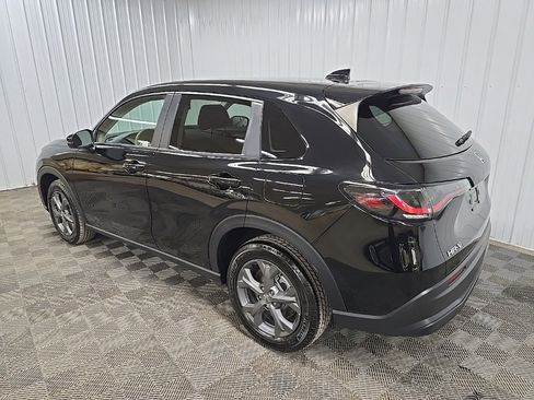 Certified 2026 Honda HR-V LX image 9