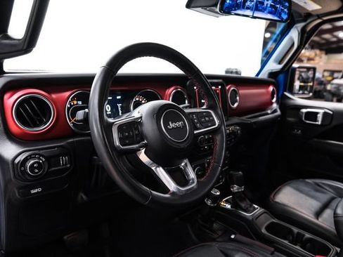 Used 2023 Jeep Gladiator Rubicon w/ LED Lighting Group AWD/4WD image 12