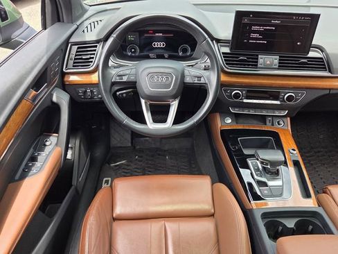 Used 2023 Audi Q5 e Premium Plus AWD/4WD image 10