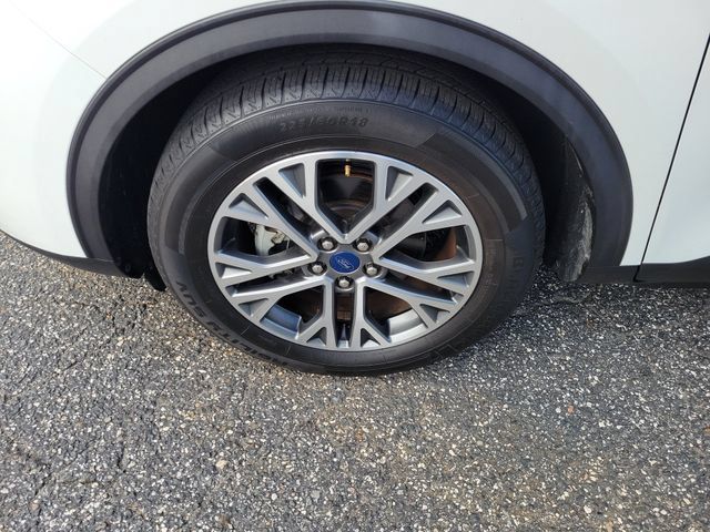 Used 2020 Ford Escape SEL FWD image 5