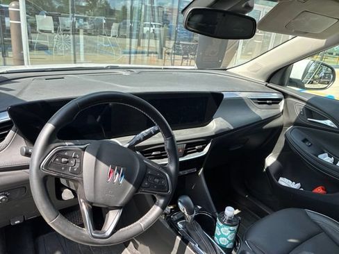 Used 2024 Buick Encore GX Avenir w/ LPO, Road Trip Package FWD image 13