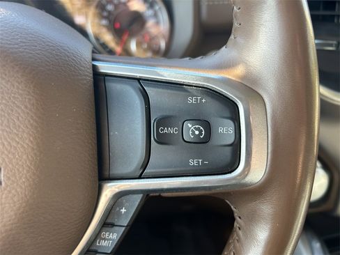 Used 2020 RAM 1500 Laramie image 17