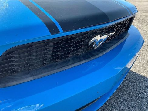 Used 2012 Ford Mustang Convertible RWD image 22