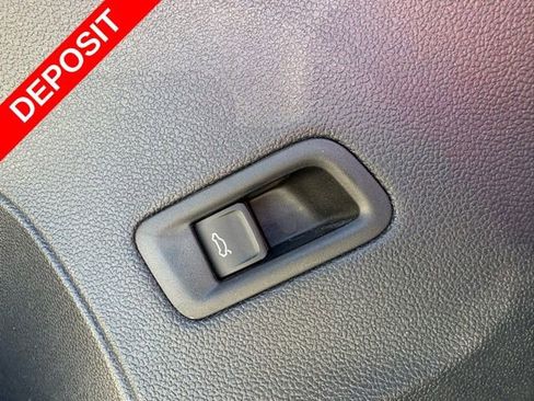 Used 2025 Volkswagen Atlas SEL image 27