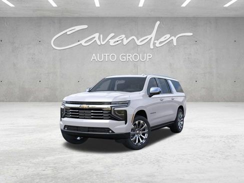New 2025 Chevrolet Suburban Premier image 8