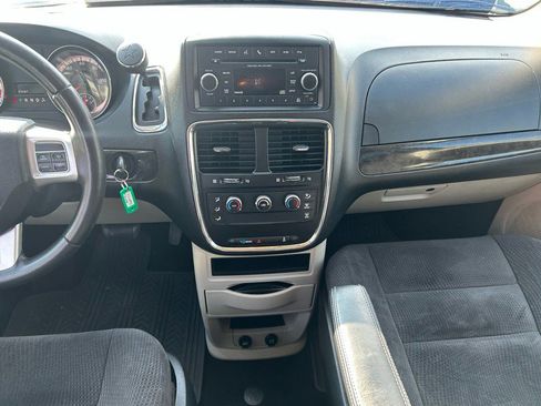 Used 2014 Dodge Grand Caravan American Value Package w/ UConnect Hands-Free Group image 13