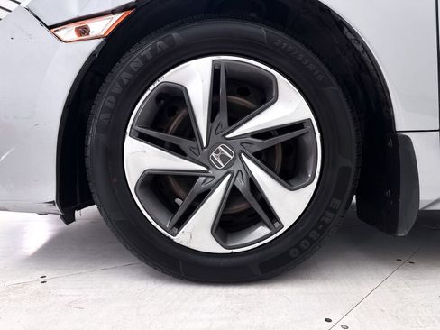 Used 2019 Honda Civic LX image 3