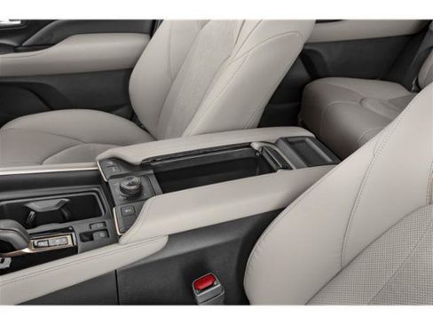 Certified 2026 Toyota Grand Highlander AWD Hybrid image 14