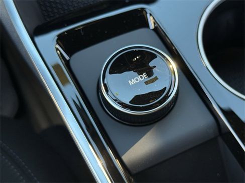 New 2026 Chevrolet Equinox LT image 18