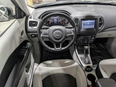Used 2020 Jeep Compass Latitude FWD image 16