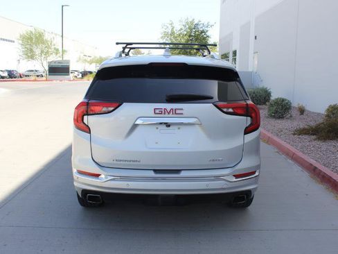 Used 2020 GMC Terrain Denali w/ Denali Premium Package AWD/4WD image 6