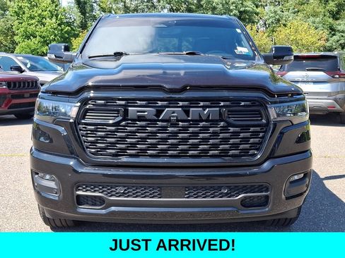 Used 2025 RAM 1500 Big Horn AWD/4WD image 2
