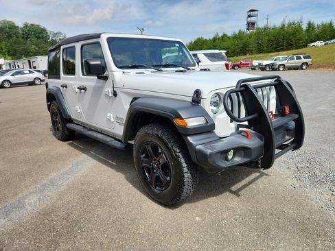 Used 2019 Jeep Wrangler Unlimited Sport S image 12