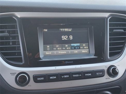 Used 2020 Hyundai Accent SE image 9